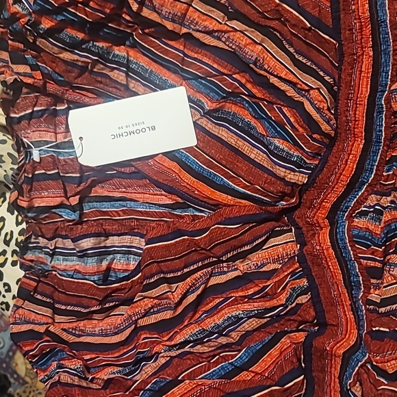 Striped Contrast Shirred Wrap High Low Hem Pocket Blouse scarlet - Picture 5 of 5